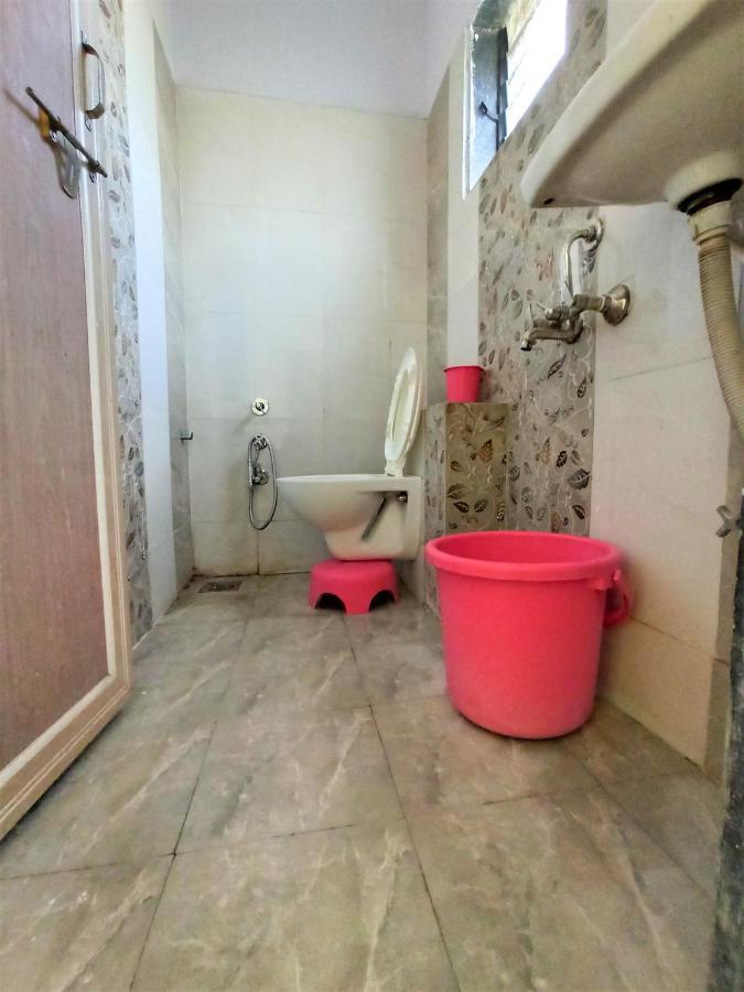 Hotel Plaza Inn Rajpipla Kültér fotó